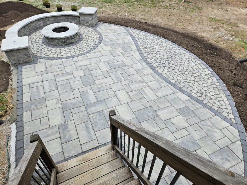 paver patio, big patio, patio ideas, patio lighting, inlite, in lite, big pavers, techo bloc, techobloc, fire place, fire pit, fire features, paver border, sitting wall, retaining wall, blu60,